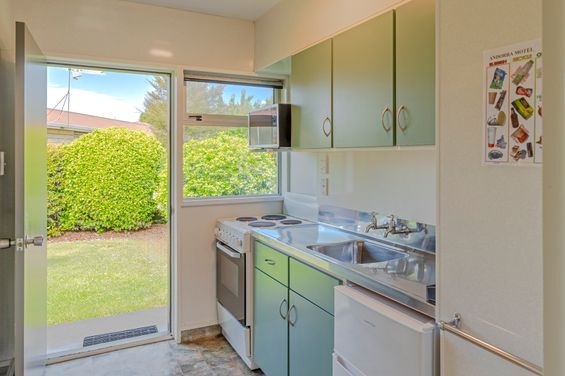 Andorra Motel Geraldine One Bedroom (Sleeps 3) - Photo 3 of 4